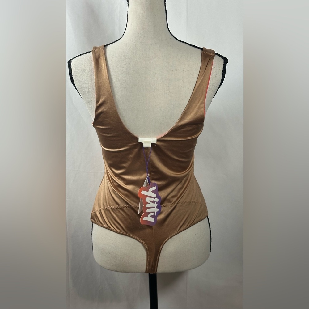 YITTY Red and Tan Shapewear - Picture 4 of 13